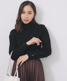 パフスリーブ」に該当するトップス（ブラック/黒色系）ファッション