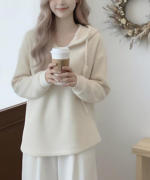 cammie(キャミー)の「紐デザインビックプルオーバー(ニット/セーター・レディース・アイボリー/ブラック・M/L)」の3枚目の写真