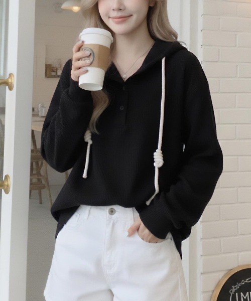 cammie(キャミー)の「紐デザインビックプルオーバー(ニット/セーター・レディース・アイボリー/ブラック・M/L)」の7枚目の写真