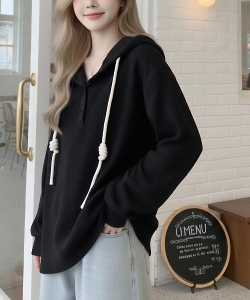 cammie(キャミー)の「紐デザインビックプルオーバー(ニット/セーター・レディース・アイボリー/ブラック・M/L)」の8枚目の写真