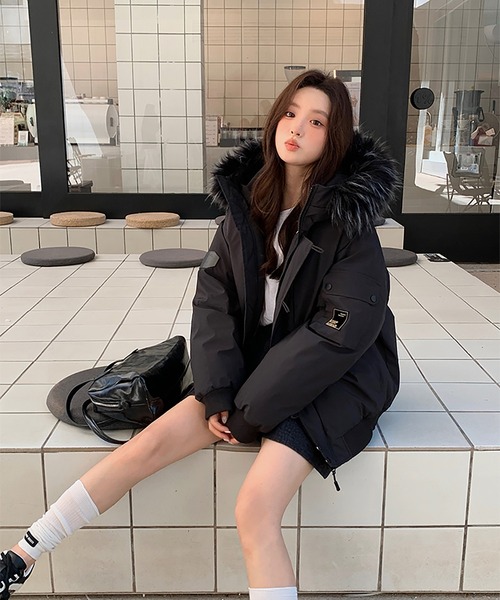 フェイクファー付き中綿ミドル丈コート（ダウンジャケット/コート