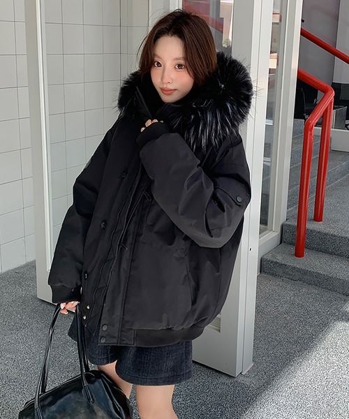 フェイクファー付き中綿ミドル丈コート（ダウンジャケット/コート