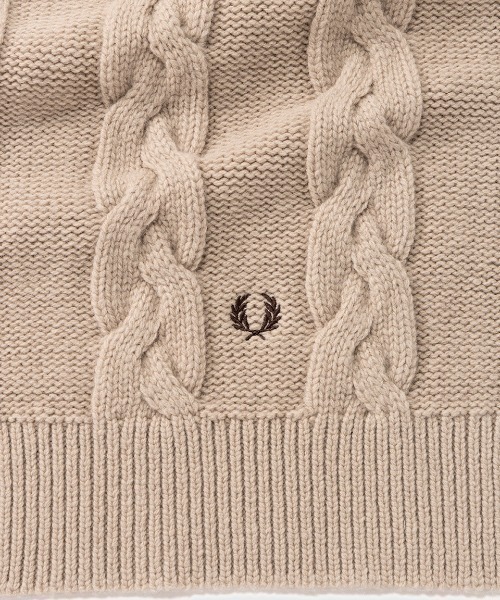 FRED PERRY（フレッドペリー）の「ZOZO限定ギフトセット／フレッドペリーマフラー＆タオルハンカチセット（マフラー・メンズ・ベージュ/ネイビー・ONE SIZE）」の12枚目の写真