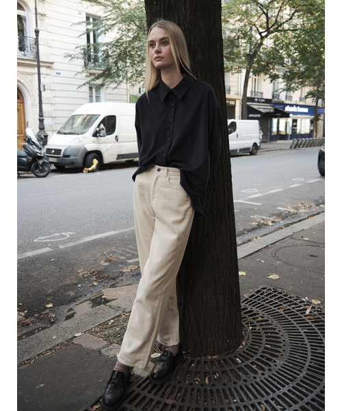 ANOETIC（アノエティック）の「CORDUROY STRAIGHT PANTS_IVORY（その他パンツ・レディース・アイボリー・SMALL/MEDIUM）」の2枚目の写真
