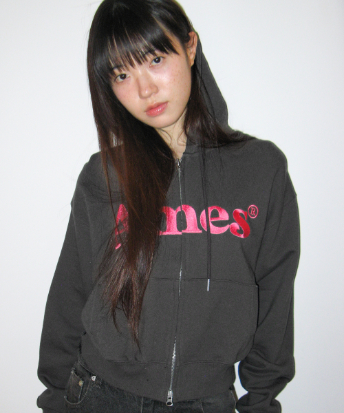 AMESWORLDWIDE（アメスワールドワイド）の「BASIC LOGO HOODIE ZIP UP CHARCOAL（パーカー・メンズ・その他・SMALL/MEDIUM/LARGE）」の4枚目の写真