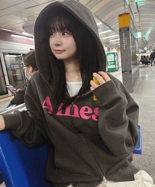 AMESWORLDWIDE（アメスワールドワイド）の「BASIC LOGO HOODIE ZIP UP CHARCOAL（パーカー・メンズ・その他・SMALL/MEDIUM/LARGE）」の16枚目の写真