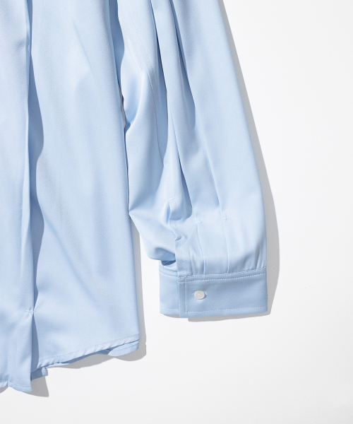 MASSNOUN(マスノウン)の「シルキーインシジョンプリーツシャツ MSTST002-SK(シャツ/ブラウス・レディース・その他・LARGE/MEDIUM)」の5枚目の写真