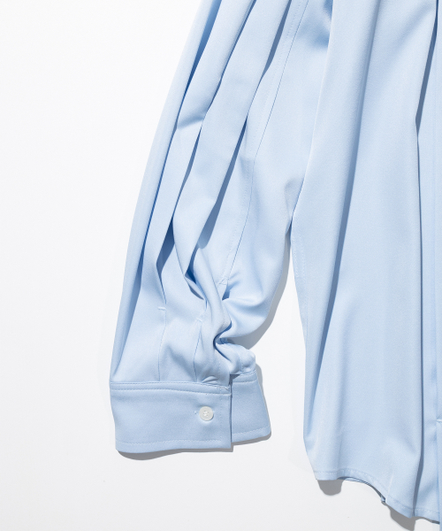 MASSNOUN(マスノウン)の「シルキーインシジョンプリーツシャツ MSTST002-SK(シャツ/ブラウス・レディース・その他・LARGE/MEDIUM)」の6枚目の写真