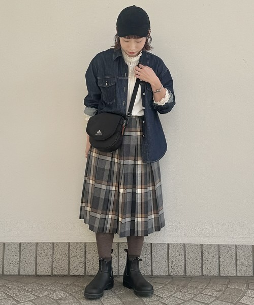 Maison INNESS(メゾンアイネス)の「【新色追加】【i Deni】6.7ozデニムシャツ(はっ水)セットアップ可(シャツ/ブラウス・レディース・ネイビー/サックスブルー/ブルー・S/M/L/LL/3L/4L/5L)」の21枚目の写真