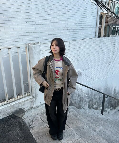 DECET WOMEN(デケット ウーマン)の「シグネチャー ローライズ ワイドジーンズ DCWPT004BlackB(デニムパンツ・レディース・その他・X-SMALL/SMALL/MEDIUM/LARGE)」の2枚目の写真