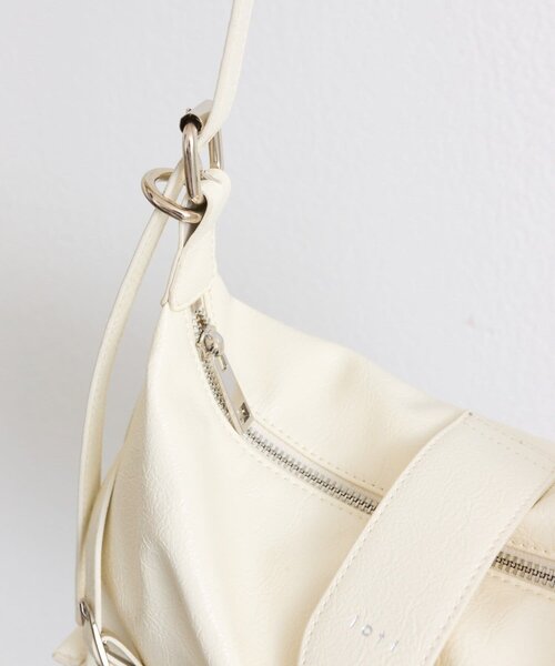 mline（エムライン）の「loti ベルトデザインショルダーBAG（ショルダーバッグ・レディース・アイボリー・ONE SIZE）」の21枚目の写真
