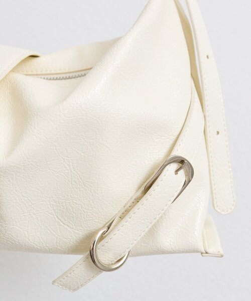 mline（エムライン）の「loti ベルトデザインショルダーBAG（ショルダーバッグ・レディース・アイボリー・ONE SIZE）」の22枚目の写真
