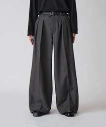 Lui's（ルイス）の「【Neucon】PINSTRIPE 2TUCK WIDE SLACKS / ピンストライプ2タックワイドスラックス / セットアップ対応（スラックス）」