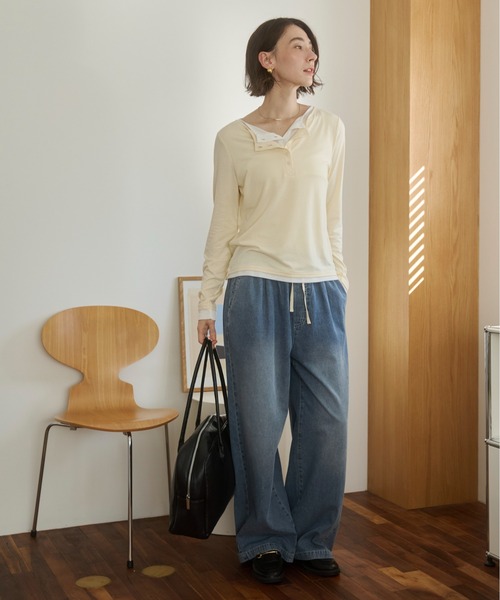 ANGIE(アンジー)の「【丈が選べる】デニムイージーパンツ(デニムパンツ・レディース・ブルー/ライトブルー・MT/MEDIUM)」の1枚目の写真