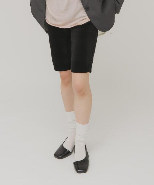 KBF（ケイビーエフ）の「ベロアサイクルパンツ（その他パンツ・レディース・ライトベージュ/ブラック・ONE）」の2枚目の写真