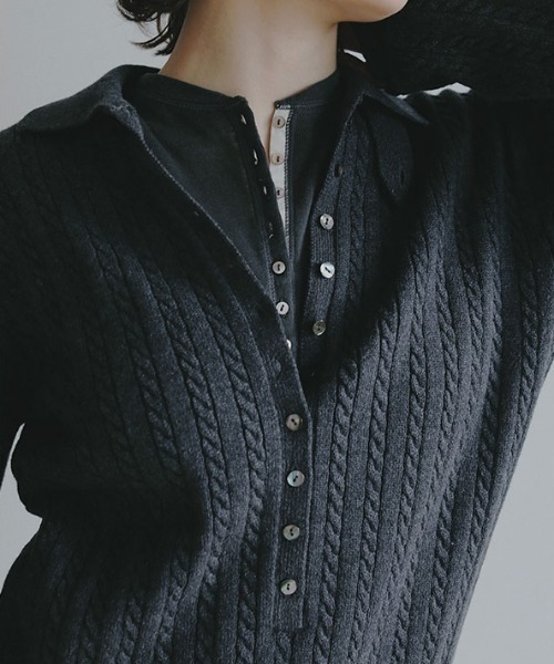 ETRE TOKYO（エトレトウキョウ）の「ウールフライスヘンリーネックプルオーバー（Tシャツ/カットソー・レディース・アイボリー/チャコール/ブルー/ピンク・FREE）」の18枚目の写真