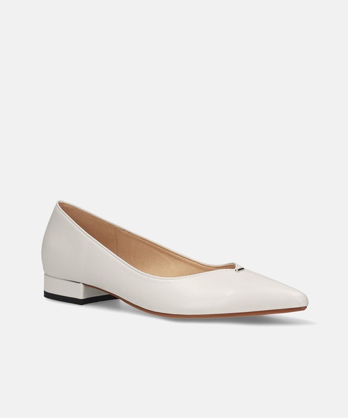 MAMIAN（マミアン）の「メタルパーツ フラットシューズ（パンプス・レディース・ホワイト/ブラック/ブラック系その他・24.5cm/24.0cm/23.5cm/23.0cm/22.5cm/25.0cm）」の13枚目の写真