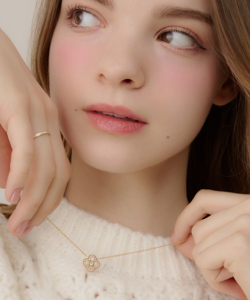 TITTY&CO.(ティティーアンドコー)の「【Monnette】フラワーモチーフネックレス(ネックレス・レディース・シルバー/ゴールド・FREE)」の5枚目の写真