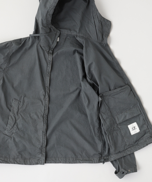 C.P.Company / シーピーカンパニー MICRO-REPS HOODED LENS JACKET