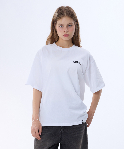 GHOST REPUBLIC(ゴーストリパブリック)の「GRBC スモール刺繍オーバーサイズ半袖Tシャツ 2カラー GT-341(Tシャツ/カットソー・レディース・ホワイト/ブラック・LARGE/X-LARGE/XX-LARGE)」の5枚目の写真