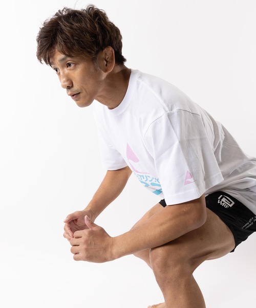 reversal.dogi.design.works（リバーサル・ドーギ・デザイン・ワークス）の「＜reversal/リバーサル＞グラップリングのところTEE X rvddw（Tシャツ/カットソー・メンズ・ホワイト/ブラック・MEDIUM/LARGE/X-LARGE/XX-LARGE）」の4枚目の写真