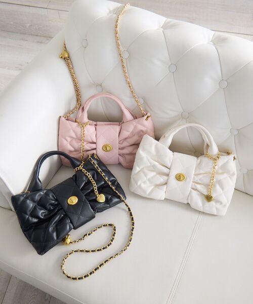 RETRO GIRL(レトロガール)の「キルトリボンショルダーバッグ(ショルダーバッグ・レディース・ピンク/オフホワイト/ブラック・ONE SIZE)」の4枚目の写真