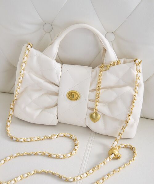 RETRO GIRL(レトロガール)の「キルトリボンショルダーバッグ(ショルダーバッグ・レディース・ピンク/オフホワイト/ブラック・ONE SIZE)」の5枚目の写真