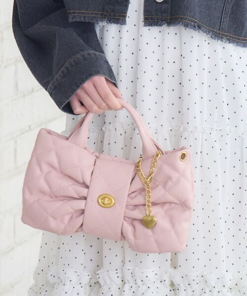 RETRO GIRL(レトロガール)の「キルトリボンショルダーバッグ(ショルダーバッグ・レディース・ピンク/オフホワイト/ブラック・ONE SIZE)」の14枚目の写真