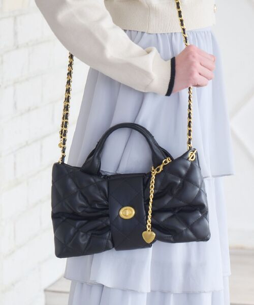 RETRO GIRL(レトロガール)の「キルトリボンショルダーバッグ(ショルダーバッグ・レディース・ピンク/オフホワイト/ブラック・ONE SIZE)」の19枚目の写真