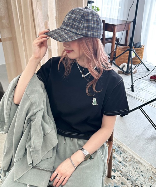 DOUBLE NAME（ダブルネーム）の「【m:rex】ミニ恐竜ワッペンコンパクトTEE（Tシャツ/カットソー・レディース・ブラック/オフホワイト/ブルー・FREE）」の7枚目の写真