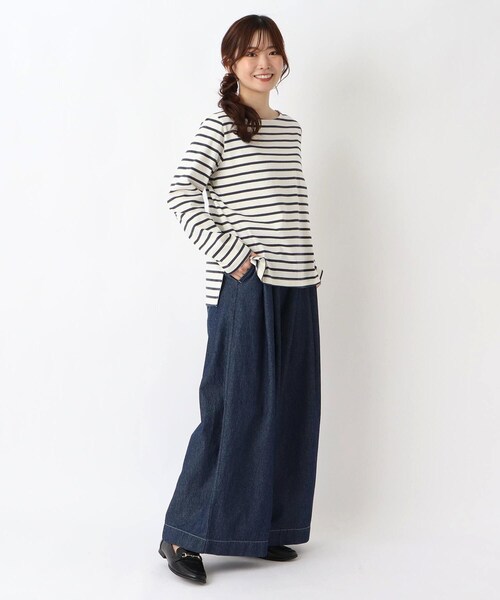 one'sterrace(ワンズテラス)の「コットン ボートネックボーダー長袖プルオーバー(Tシャツ/カットソー・レディース・アイボリー系8/ネイビー系5/ブラック系8/ブルー系その他7・02)」の13枚目の写真