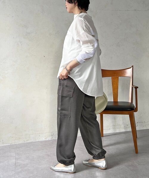 un dix cors（アンディコール）の「バックテープ麻調シャツ（シャツ/ブラウス・レディース・ネイビー/オフホワイト/グレー/ブラック・FREE）」の10枚目の写真