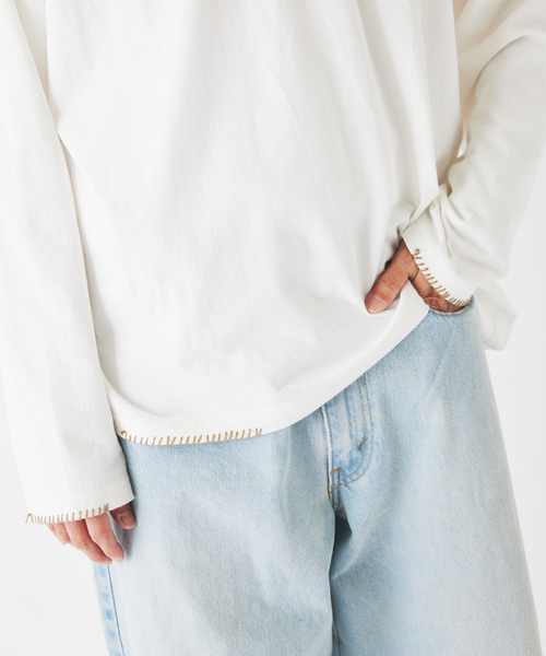 JOURNAL STANDARD relume（ジャーナルスタンダード　レリューム）の「ハンドステッチ ラグラン ロンT（Tシャツ/カットソー・メンズ・ホワイト系その他/ブルー系その他/ブラックミックス・MEDIUM/LARGE）」の4枚目の写真