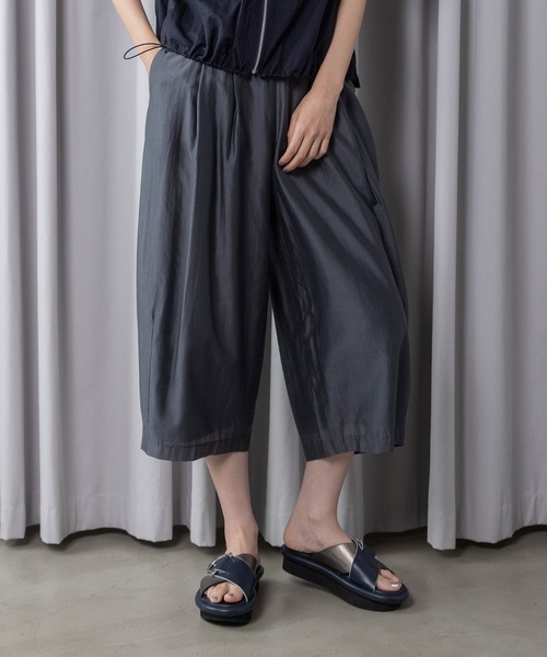 MARECHAL TERRE(マルシャルテル)の「コクーンパンツ(その他パンツ・レディース・ブラック/モカ/チャコールグレー/オフホワイト・MEDIUM)」の4枚目の写真