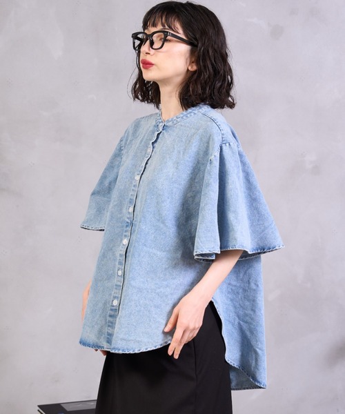 A.D.C.L.(エーディーシーエル)の「袖ボリューム バンドカラー デニムシャツ(シャツ/ブラウス・レディース・ブルー/サックスブルー・M/L)」の6枚目の写真