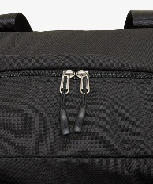 VIBGYOR（ヴィブジョー）の「【IZU】 THE NORTH FACE / ザ・ノースフェイス Utility Duffel Bag / ユーティリティ 2WAY ダッフルバッグ 28L（ショルダーバッグ・メンズ・ブラック・FREE）」の9枚目の写真