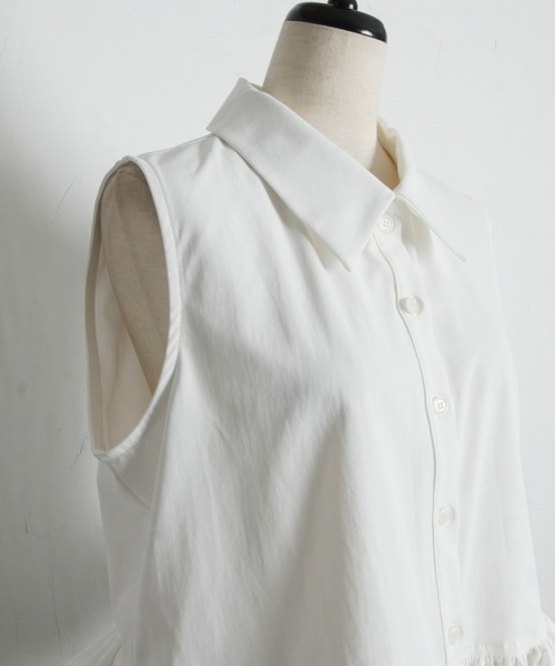 ARVELLIA(アルベリア)の「SLEEVELESS PEPLUM SHIRT(シャツ/ブラウス・レディース・ブラック/ホワイト・M)」の16枚目の写真
