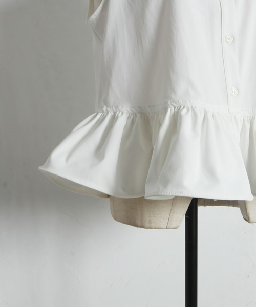 ARVELLIA(アルベリア)の「SLEEVELESS PEPLUM SHIRT(シャツ/ブラウス・レディース・ブラック/ホワイト・M)」の18枚目の写真
