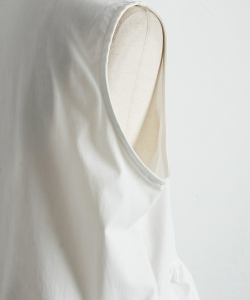 ARVELLIA(アルベリア)の「SLEEVELESS PEPLUM SHIRT(シャツ/ブラウス・レディース・ブラック/ホワイト・M)」の19枚目の写真