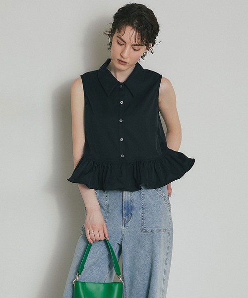 ARVELLIA(アルベリア)の「SLEEVELESS PEPLUM SHIRT(シャツ/ブラウス・レディース・ブラック/ホワイト・M)」の8枚目の写真