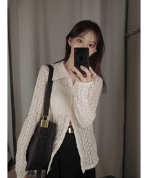 amel（エイメル）の「フラワーエンボスシャツカーディガン/アイボリー（シャツ/ブラウス）」