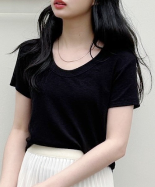 Ada.（エイダ）の「Uネックベーシック半袖コンパクトＴシャツ（Tシャツ/カットソー・レディース・ブラック/グレー/ホワイト/ネイビー・FREE）」の5枚目の写真