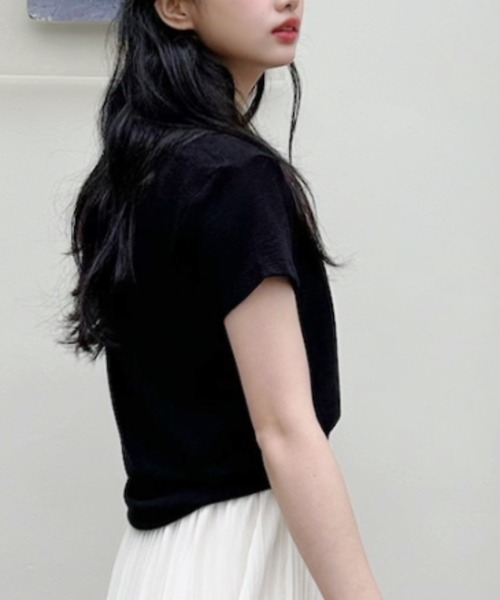 Ada.（エイダ）の「Uネックベーシック半袖コンパクトＴシャツ（Tシャツ/カットソー・レディース・ブラック/グレー/ホワイト/ネイビー・FREE）」の6枚目の写真
