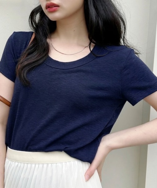 Ada.（エイダ）の「Uネックベーシック半袖コンパクトＴシャツ（Tシャツ/カットソー・レディース・ブラック/グレー/ホワイト/ネイビー・FREE）」の11枚目の写真