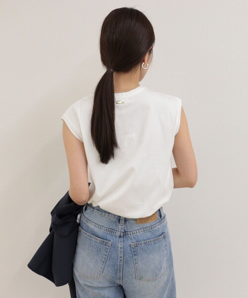 fredy emue(フレディエミュ)の「シルケットスムースフレンチTシャツ(Tシャツ/カットソー・レディース・カーキ/オフホワイト/チャコールグレー/ベージュ・38)」の19枚目の写真