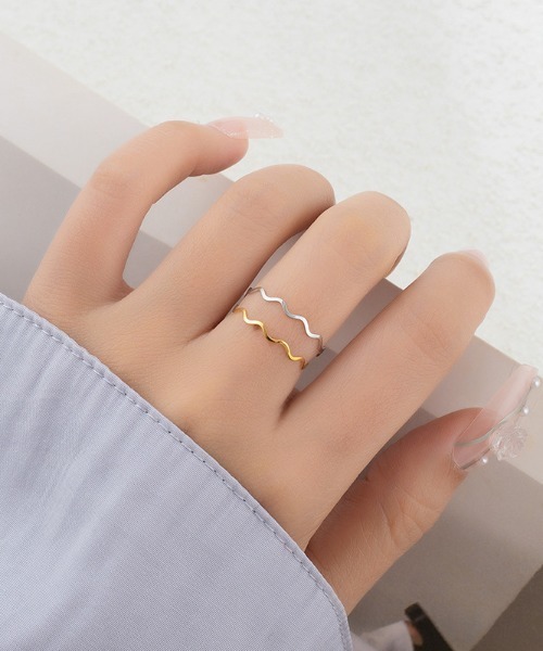 boemy(ボエミー)の「ウェーブデザインリング(リング・レディース・ゴールド/シルバー/ピンクゴールド・10号/6号/7号/5号/8号/9号)」の11枚目の写真