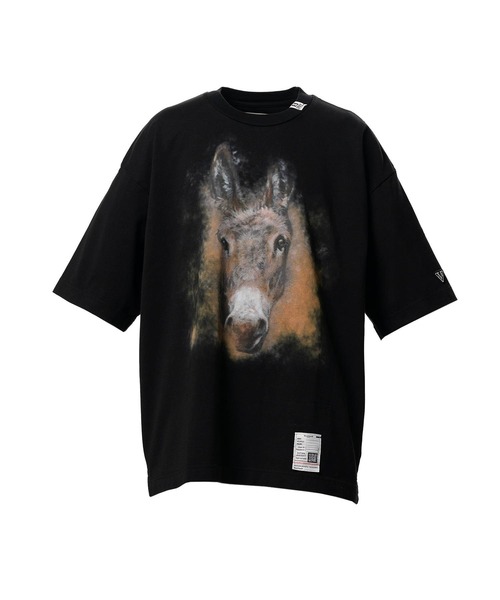 Maison MIHARA YASUHIRO(メゾンミハラヤスヒロ)の「【MIHARAYASUHIRO/ミハラヤスヒロ】Horse Printed T-shirt / HORSE PRINTED TEE(Tシャツ/カットソー・メンズ・ブラック/ホワイト・48/46/44)」の1枚目の写真