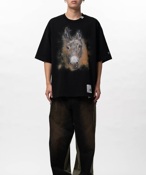 Maison MIHARA YASUHIRO(メゾンミハラヤスヒロ)の「【MIHARAYASUHIRO/ミハラヤスヒロ】Horse Printed T-shirt / HORSE PRINTED TEE(Tシャツ/カットソー・メンズ・ブラック/ホワイト・48/46/44)」の11枚目の写真