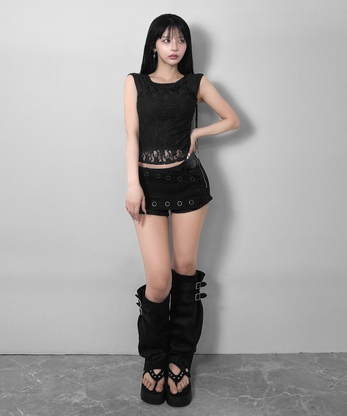 FOLLOWIN（フォロウィン）の「【カップ付き】2WAYレイヤードレーストップス（Tシャツ/カットソー・レディース・ブラック/ホワイト・FREE）」の8枚目の写真