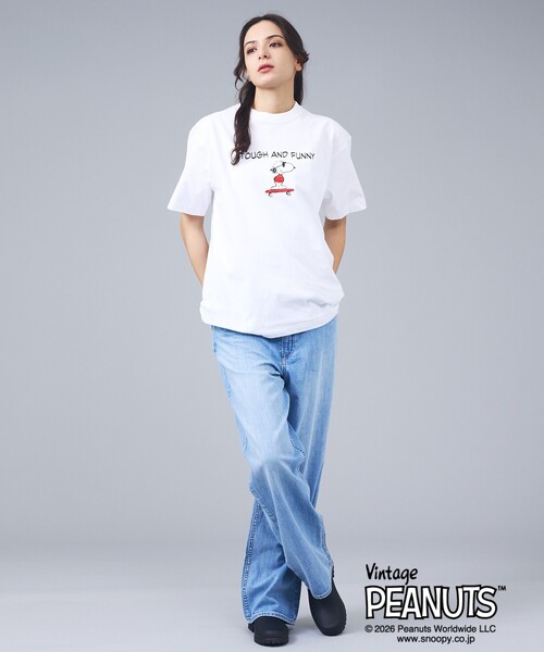 PEANUTS（ピーナッツ）の「【Hanes/ヘインズ】PEANUTS×BEEFY-T　T-SHIRT/クルーネック半袖Tシャツ / BEEFY-T ヘインズ / ユニセックス / スヌーピー（Tシャツ/カットソー・メンズ・ブルー系その他2/グレー系その他/グレー/オフホワイト/ブラック/ブラック系その他/ネイビー/ホワイト系その他・L/M/XL）」の16枚目の写真